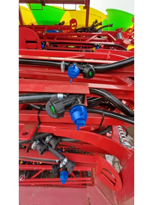 800/15 függesztett szántóföldi permetező (Lengyel)